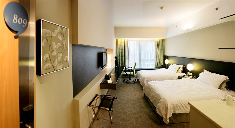 Yi-Wu Commatel Hotel Guangzhou Exterior photo