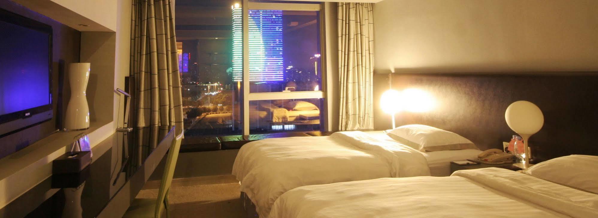 Yi-Wu Commatel Hotel Guangzhou Exterior photo