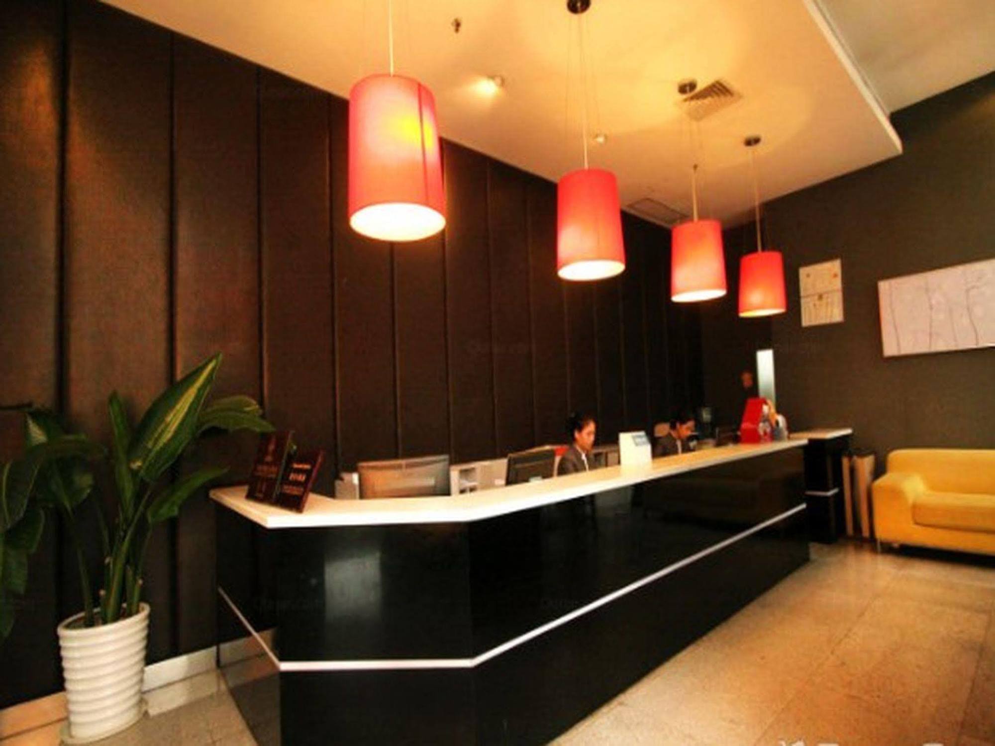 Yi-Wu Commatel Hotel Guangzhou Exterior photo