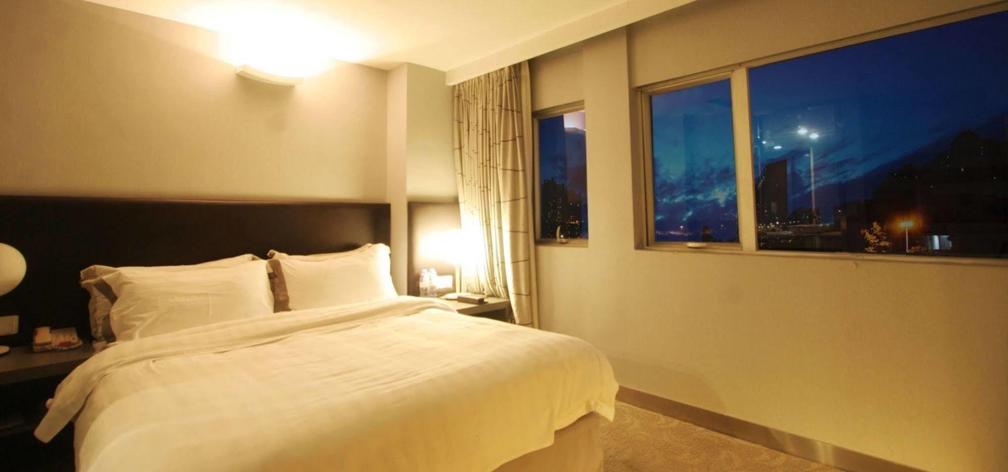 Yi-Wu Commatel Hotel Guangzhou Exterior photo