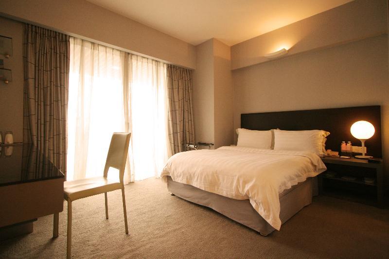 Yi-Wu Commatel Hotel Guangzhou Exterior photo